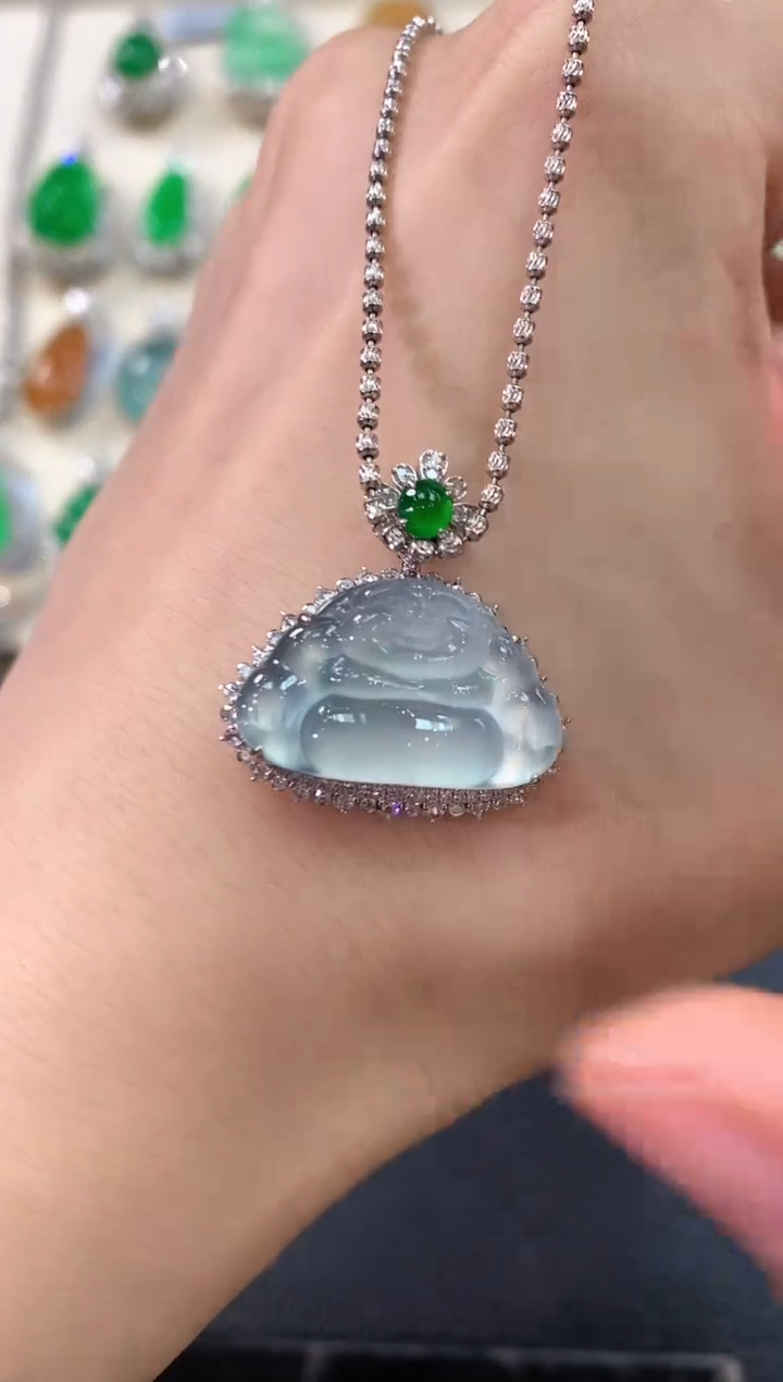 【闪购商品】翡翠吊坠(不含链)18K金镶嵌D53     