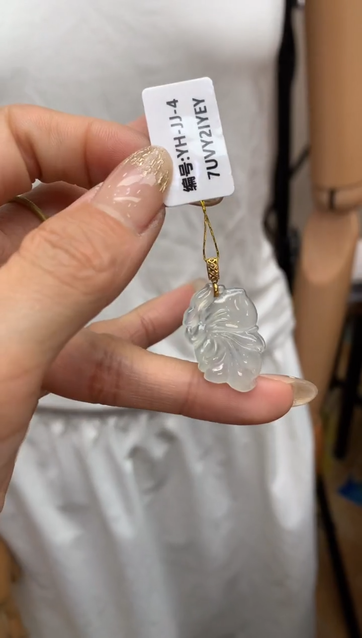 【闪购商品】翡翠颈饰18K金镶嵌花件吊坠