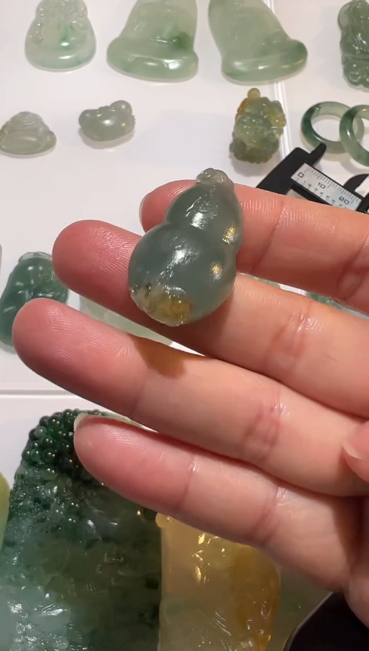 定制翡翠未镶嵌小件