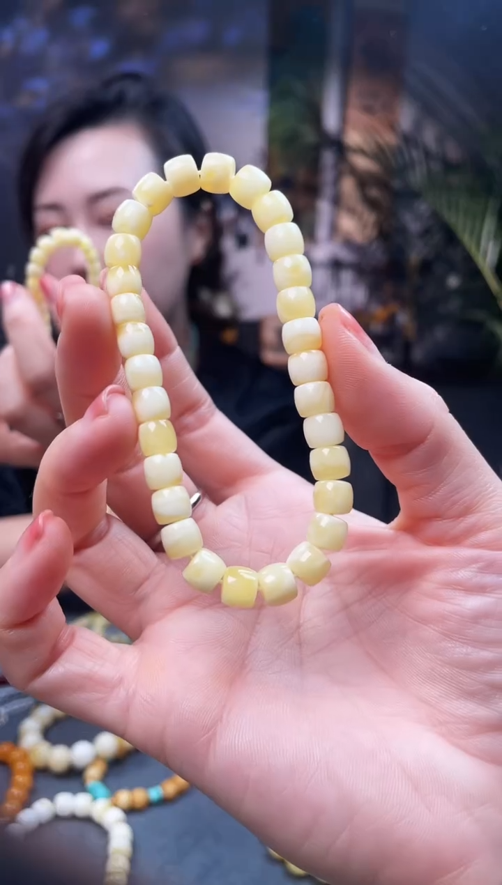 【闪购商品】蜜蜡手链未镶嵌手链