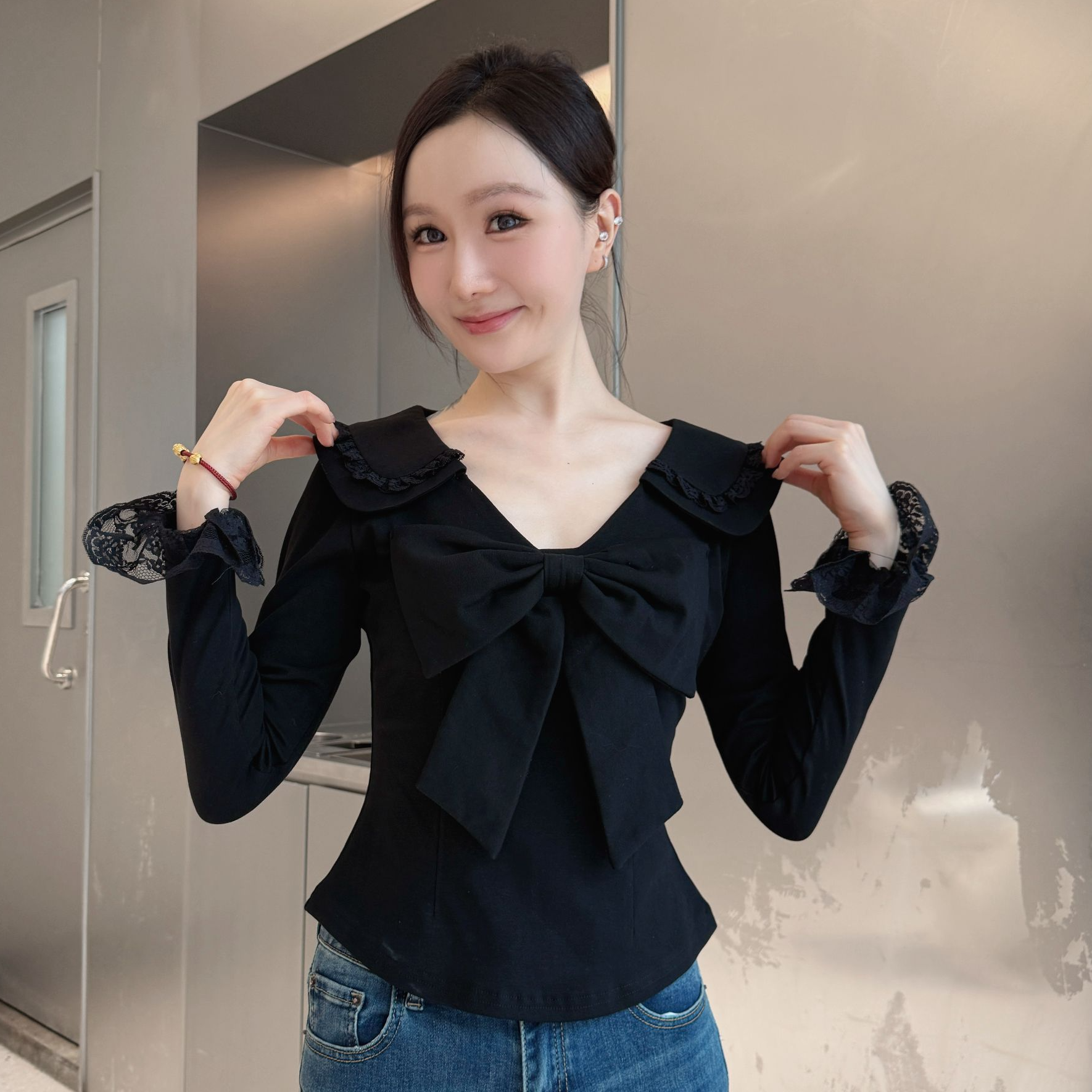 弹力棉蝴蝶结装饰蕾丝V领上衣气质收腰弹力棉显瘦短款时尚百搭