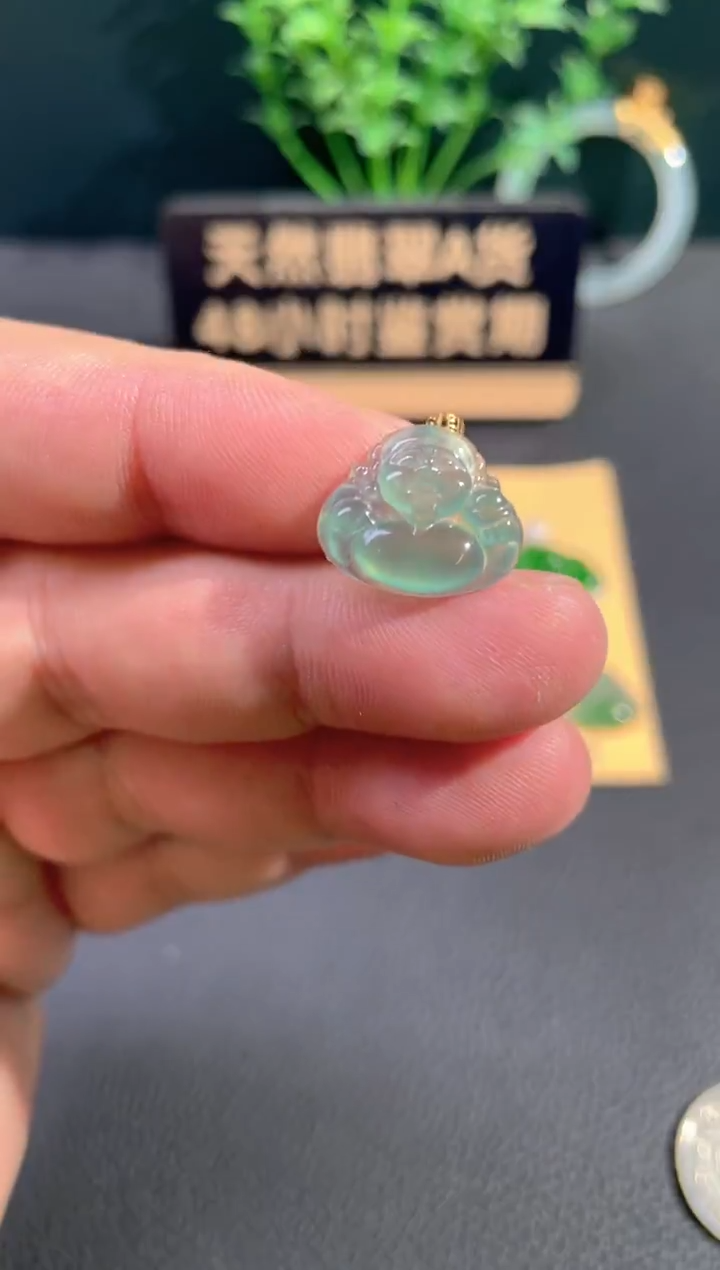 颈饰18K金镶嵌翡翠翡翠