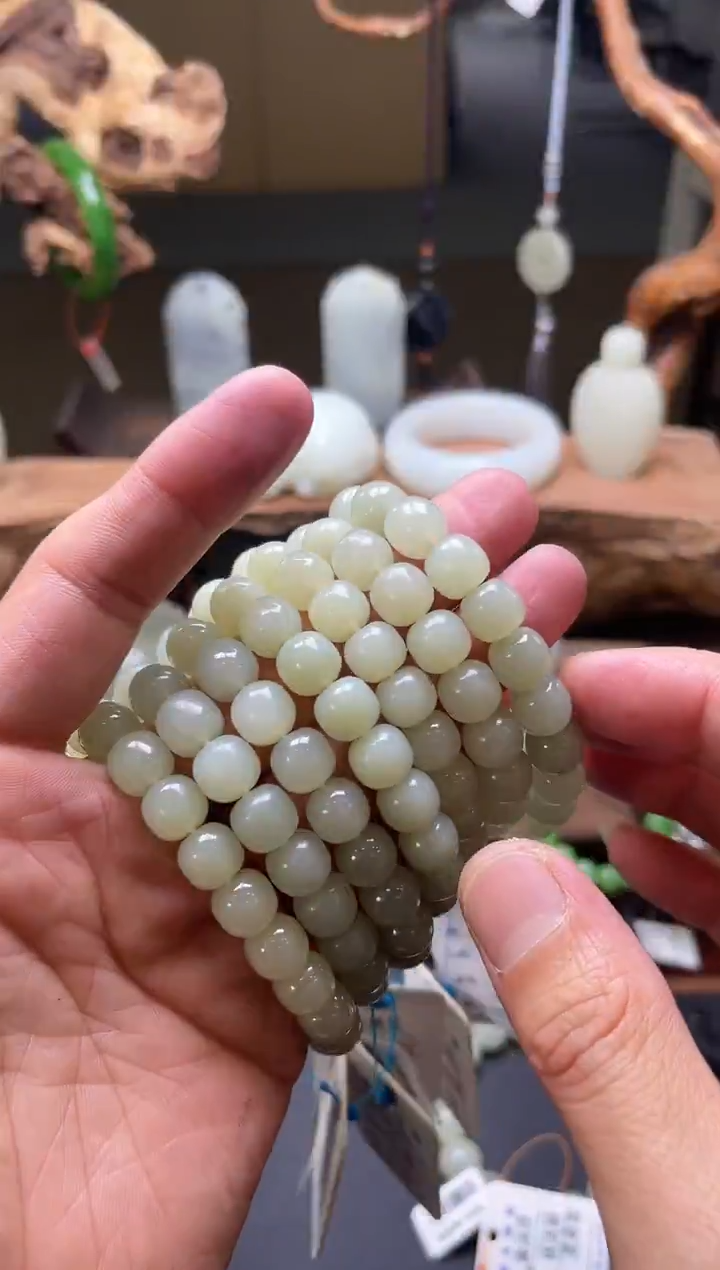 【闪购商品】和田玉手串未镶嵌卡10且末青白 老型 多样性发一