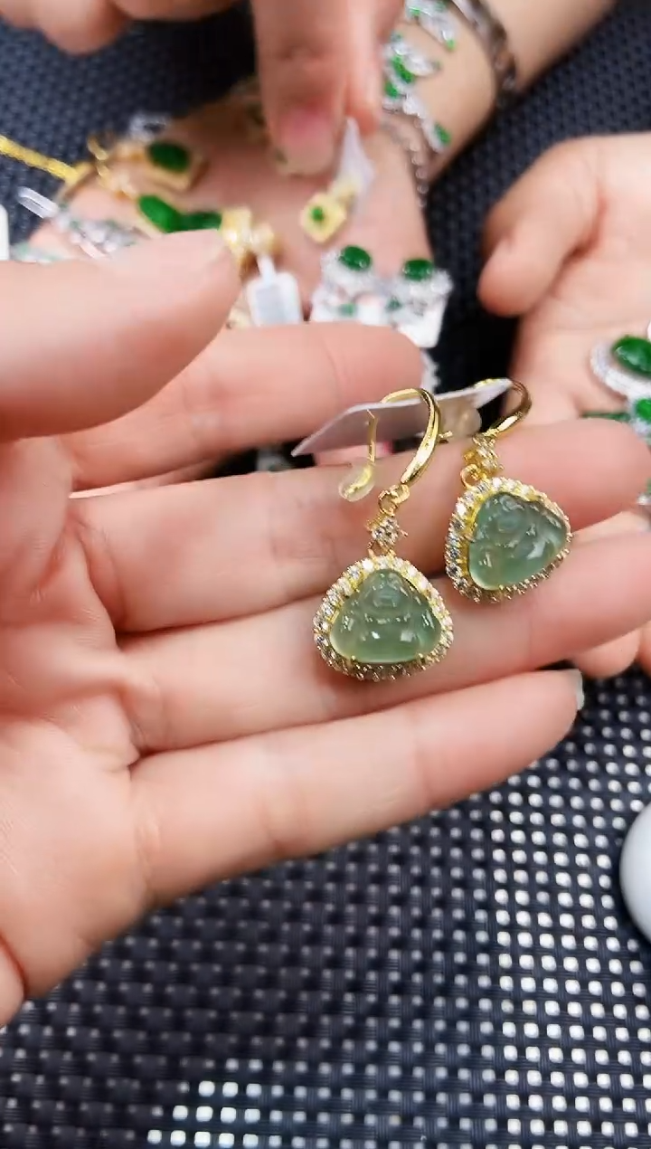 【闪购商品】翡翠耳饰未镶嵌111111111