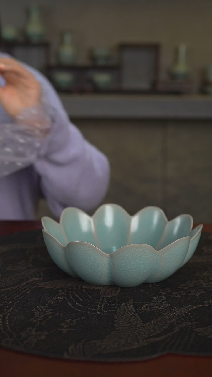 【闪购商品】杯汝窑天青釉莲瓣盘