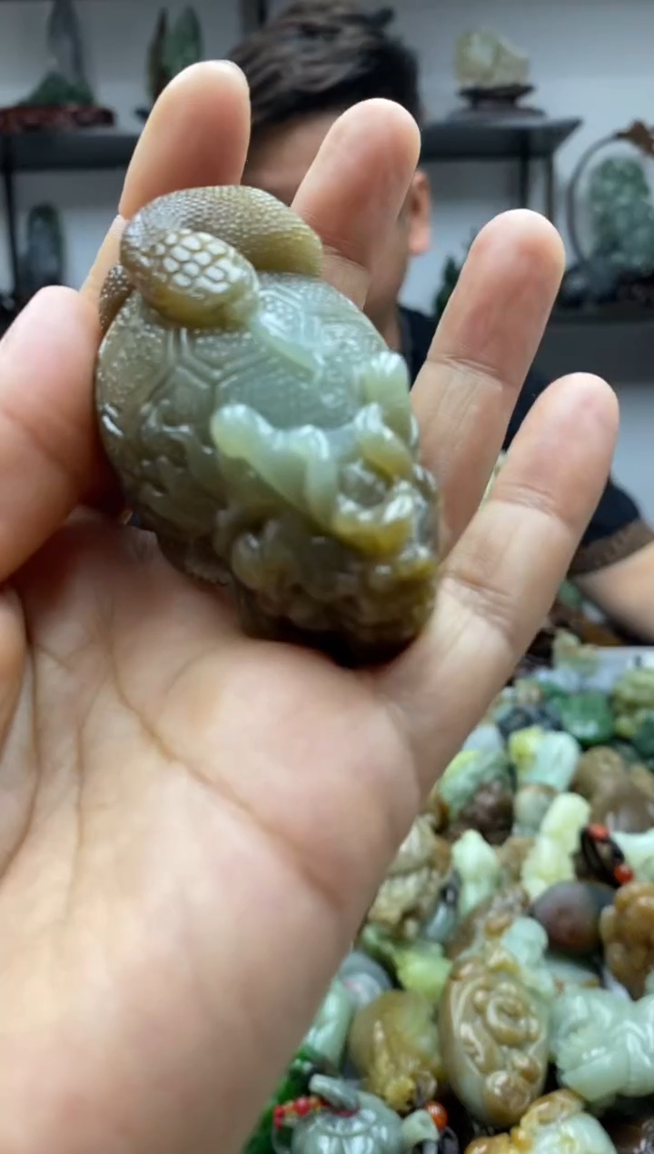 和田玉未镶嵌把件1