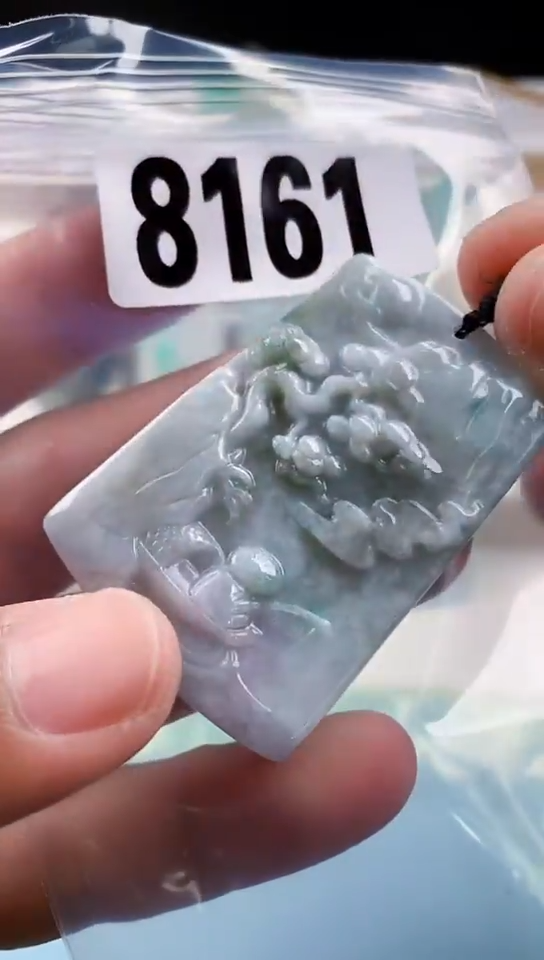 【闪购商品】翡翠挂件未镶嵌天然翡翠吊坠挂件