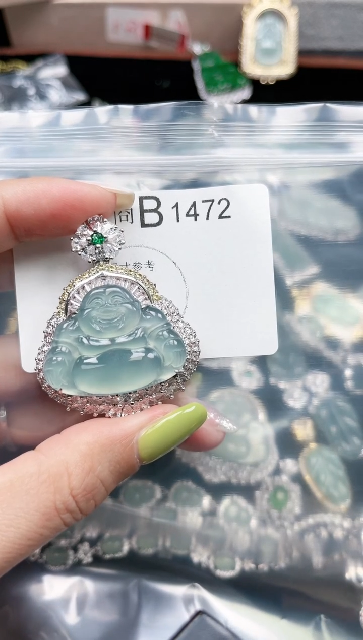 【闪购商品】翡翠颈饰未镶嵌赠皮绳1472