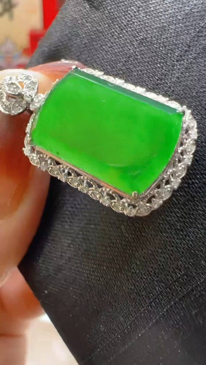 【闪购商品】翡翠吊坠(不含链)18K金镶嵌多样性团购发一件