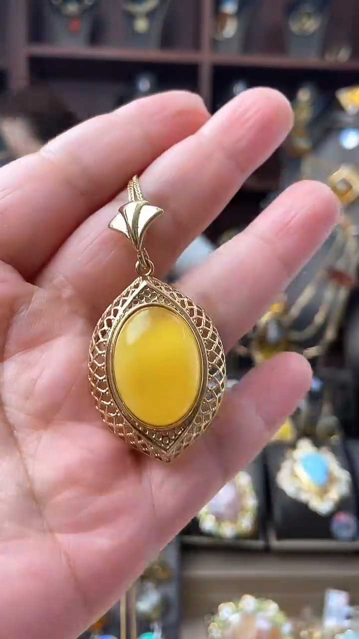 【闪购商品】琥珀颈饰银S925镶嵌吊坠