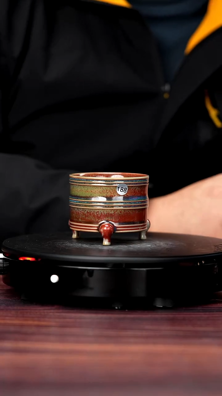 壶钧瓷188#盼龙窑一级品原矿钧瓷三足樽