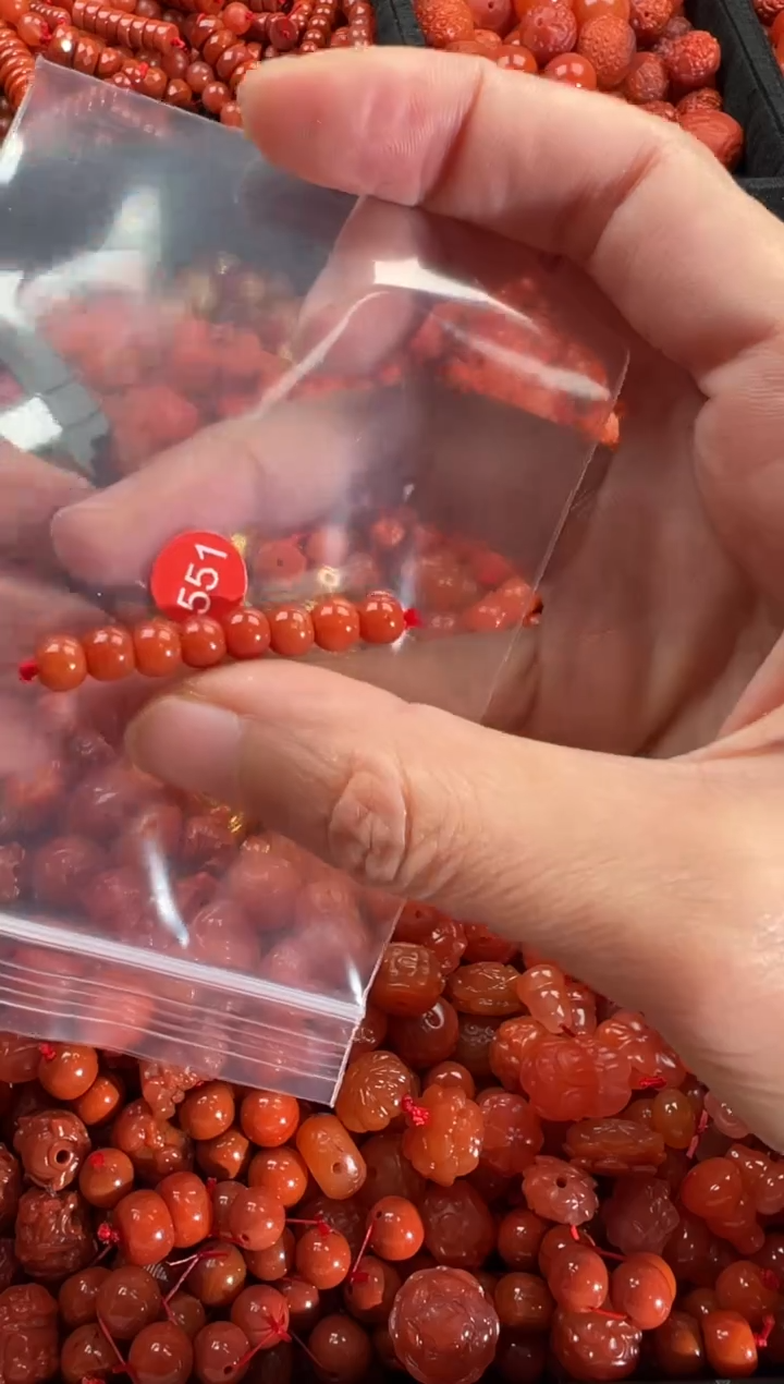 【闪购商品】南红玛瑙颈饰未镶嵌1