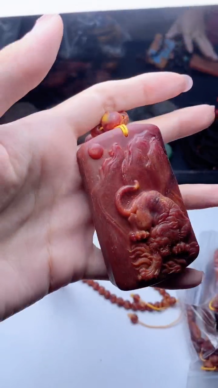 所见即所得390 吊坠虎