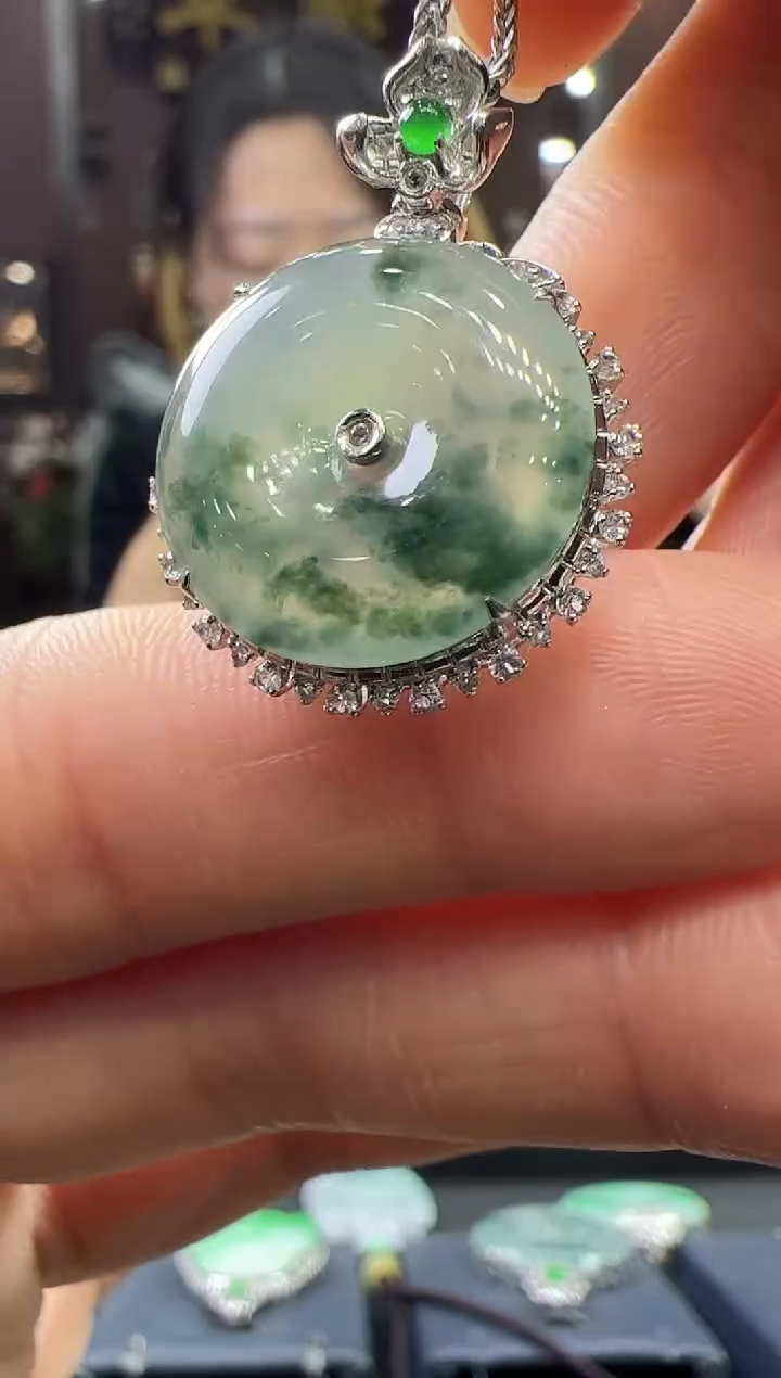 【闪购商品】翡翠挂件18K金镶嵌平安扣不含链