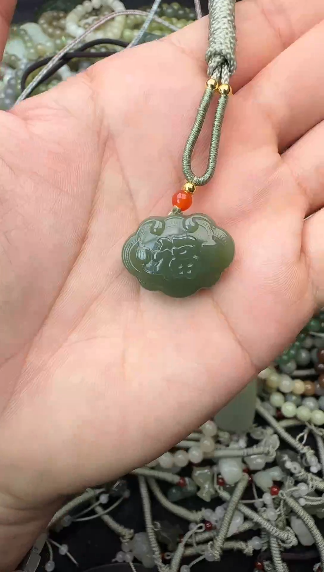 颈饰未镶嵌和田玉拍一发一