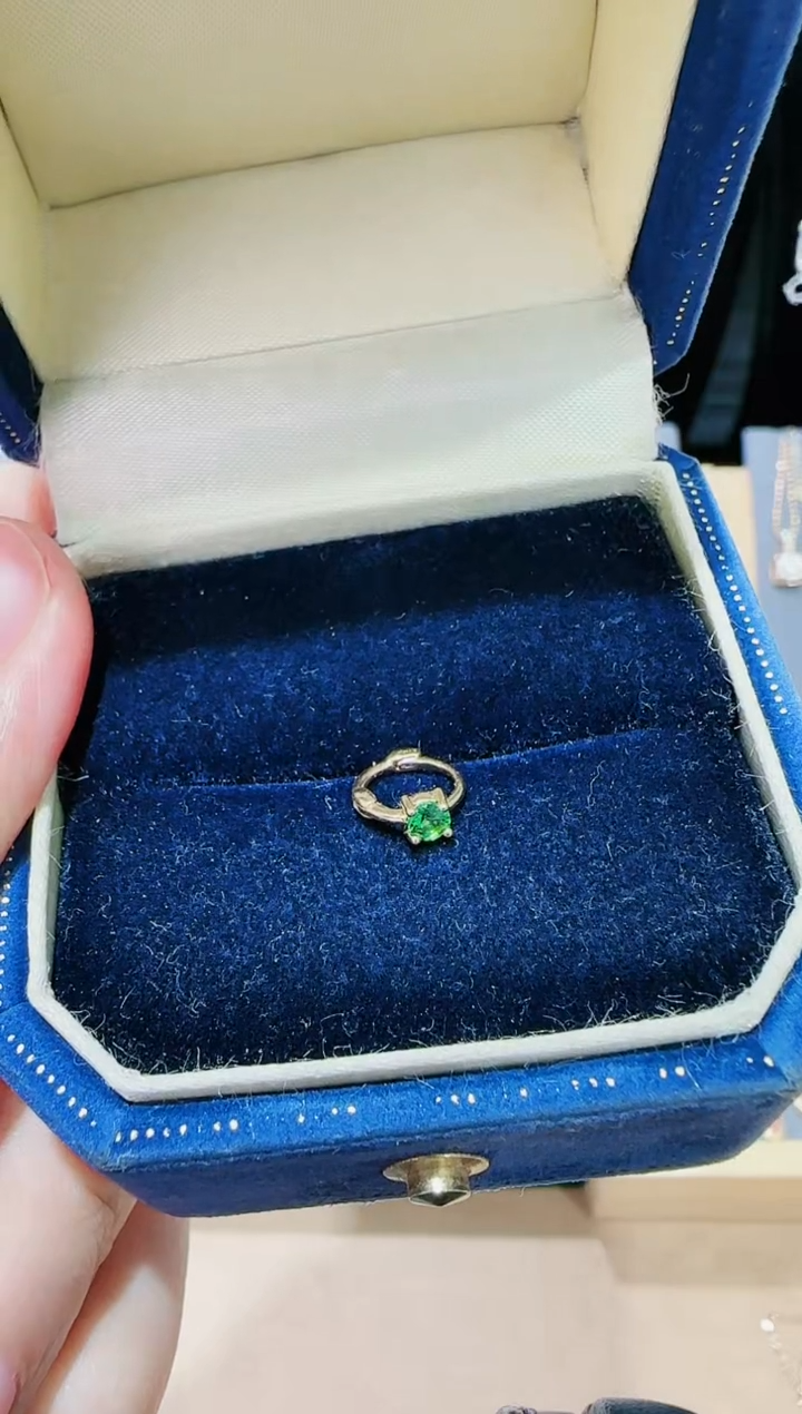 【闪购商品】石榴石耳扣18K金镶嵌单只耳扣