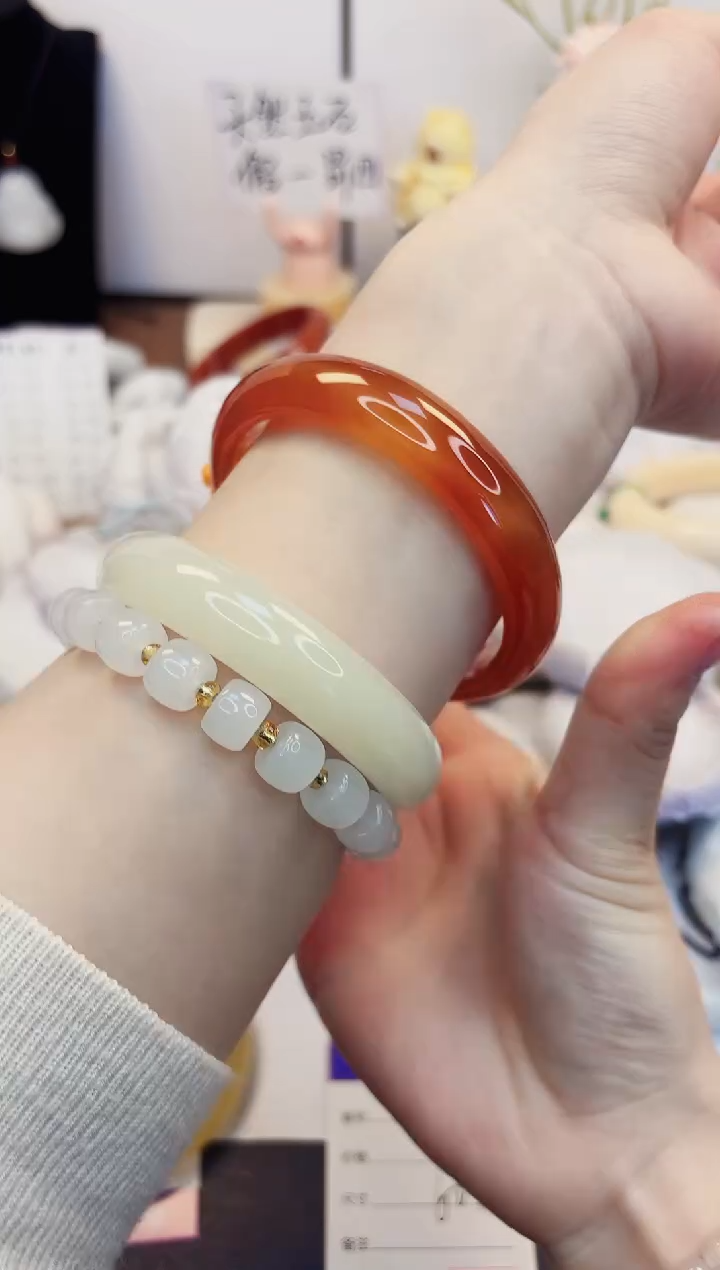 【闪购商品】石英质玉手镯未镶嵌110-玛瑙-圈口62