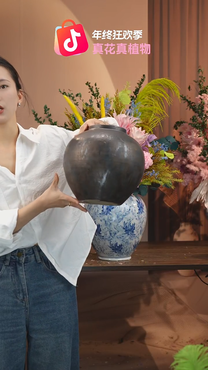 向**?：         花瓶一个