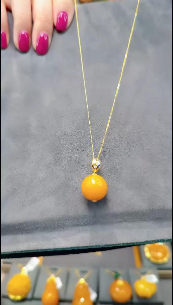 【闪购商品】蜜蜡吊坠(赠链)银S925镀金镶嵌B274蜜蜡吊坠