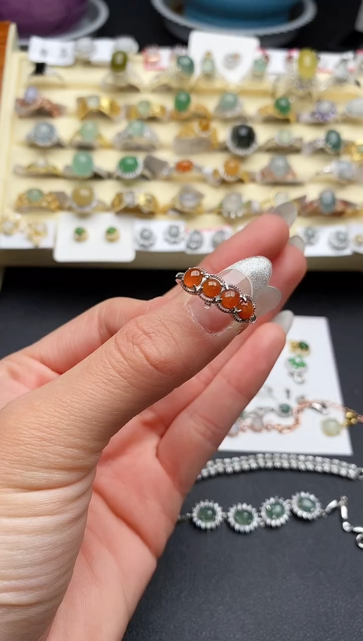 【闪购商品】翡翠戒指银S925镶嵌6666666+9