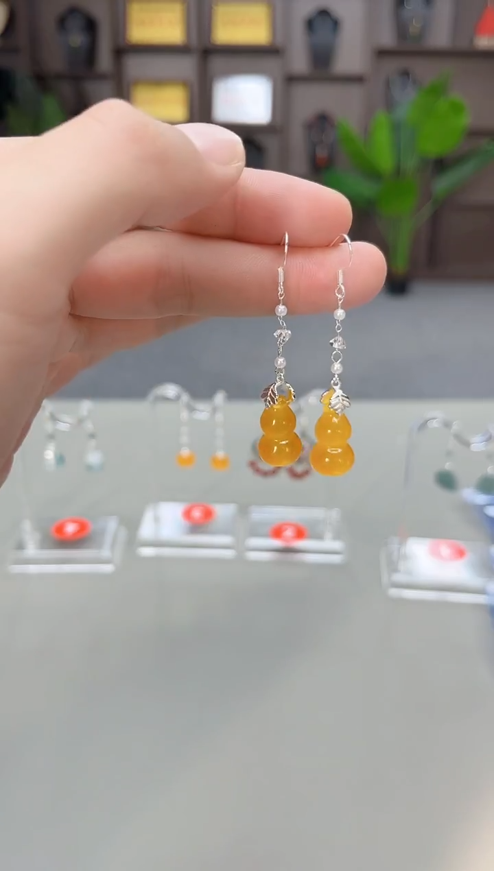 未镶嵌耳饰玛瑙/玉髓333000