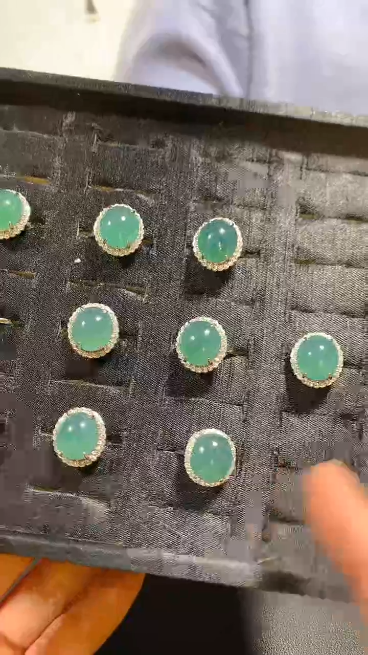 未镶嵌戒指翡翠多样性发一