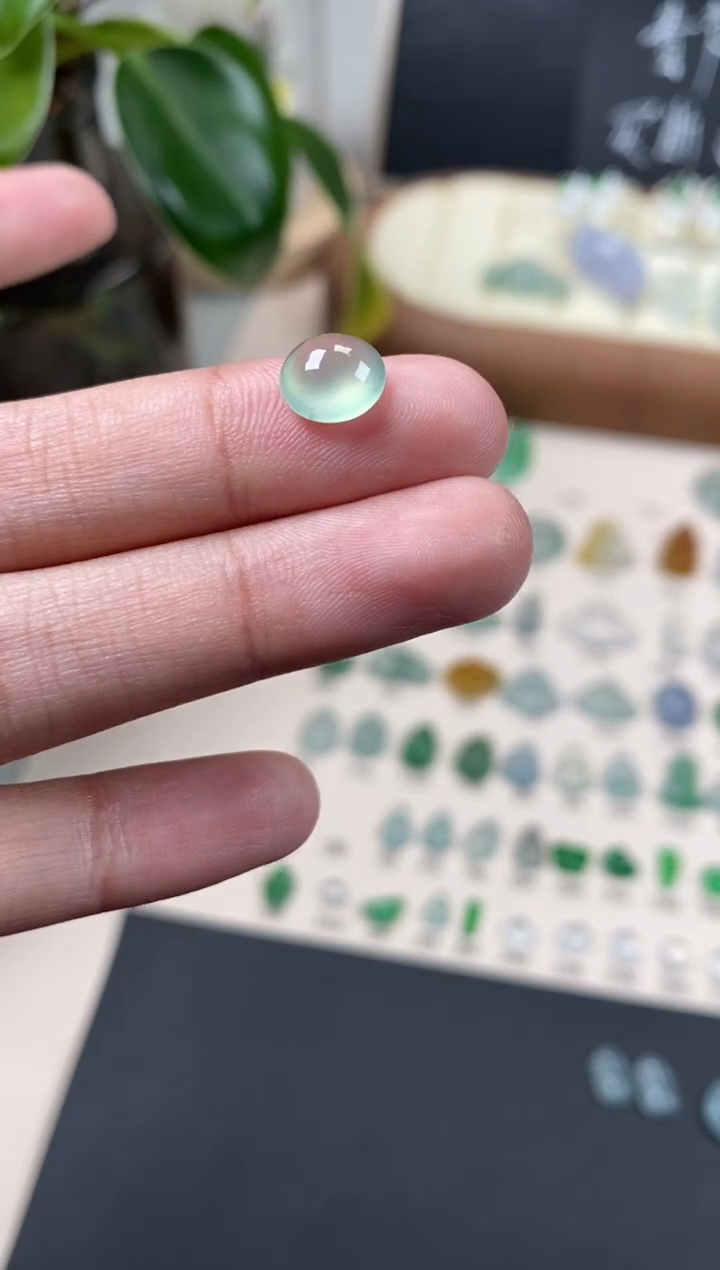 【闪购商品】翡翠颈饰未镶嵌翡翠冰晴蛋面