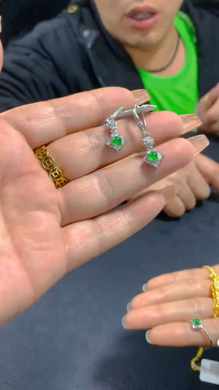 【闪购商品】翡翠耳饰未镶嵌0078834664/多样性发一