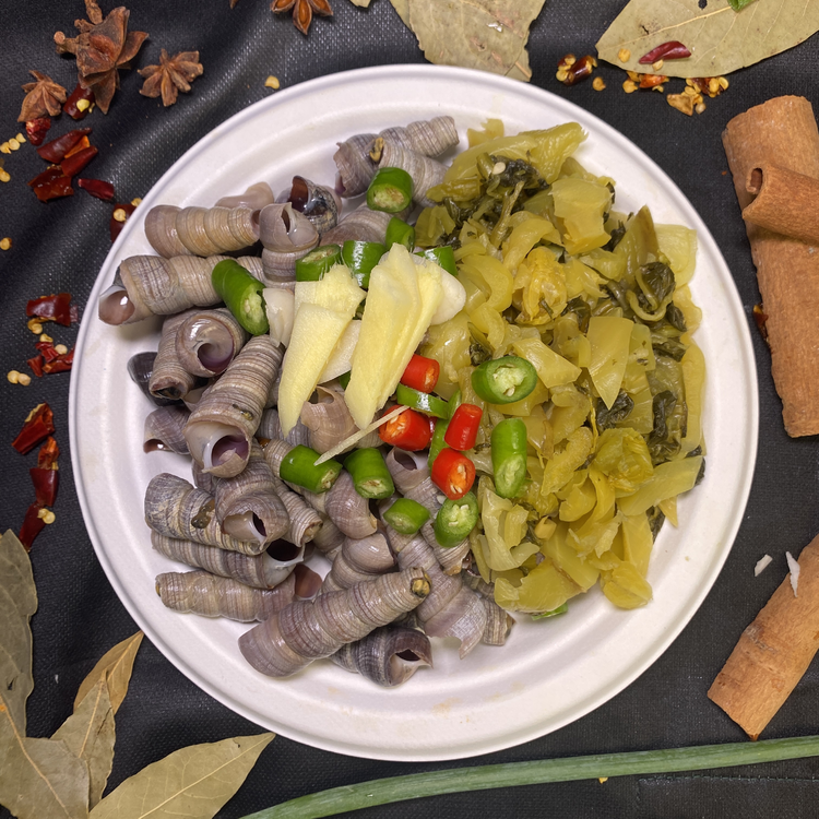 酸菜钉螺煲(350g—400g)