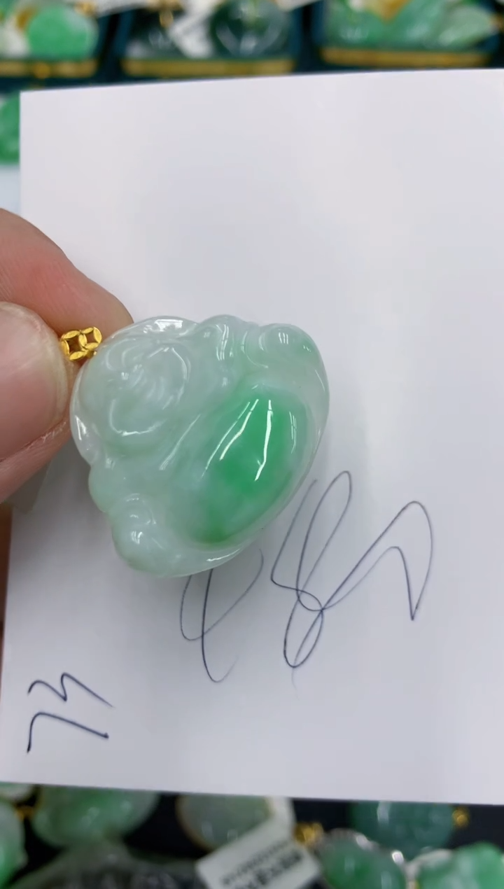 【闪购商品】翡翠颈饰18K金镶嵌翡翠