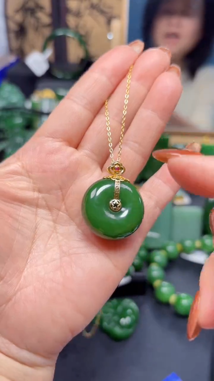 【闪购商品】和田玉（碧玉）吊坠(赠链)18K金镶嵌1