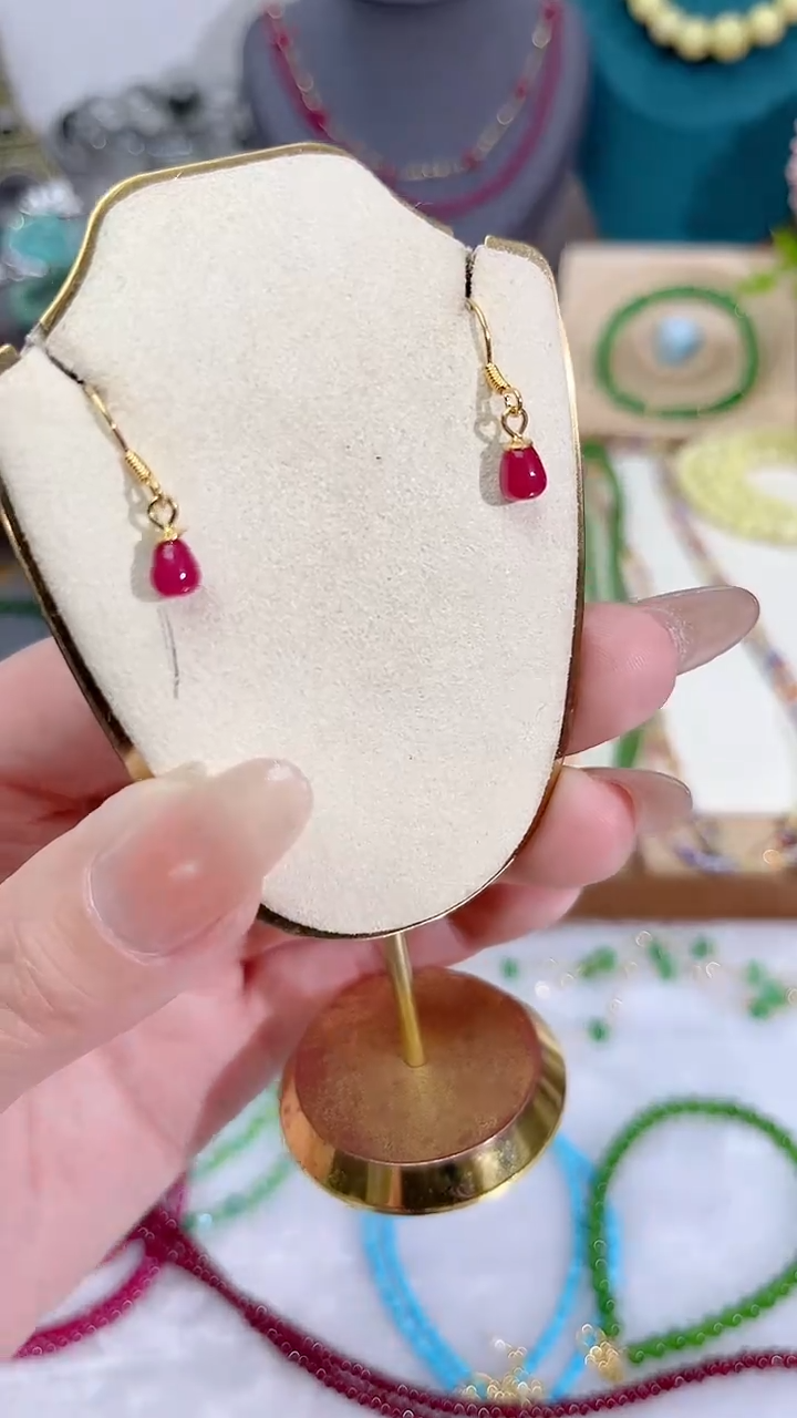 【闪购商品】红宝石耳饰银S925镶嵌水滴39