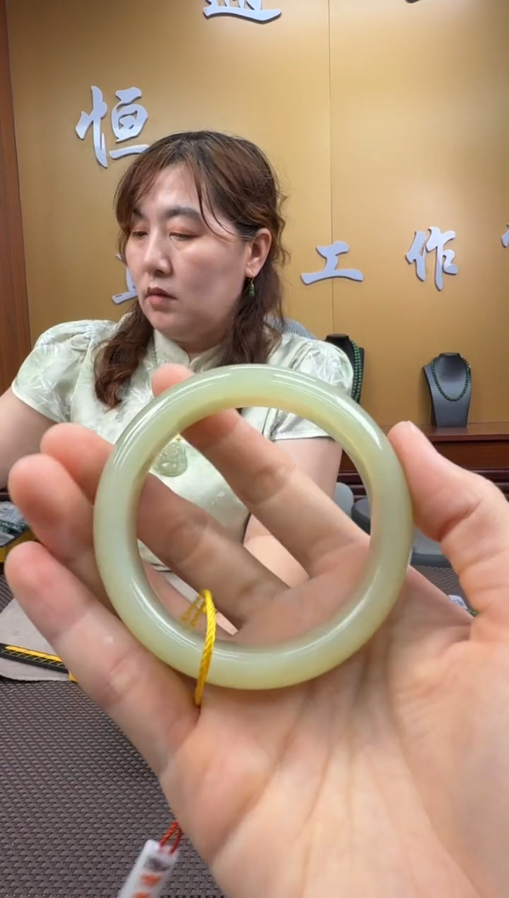 和田玉未镶嵌颈饰手镯57