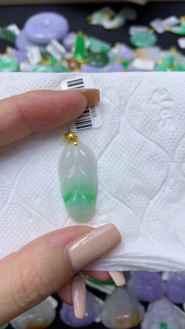 颈饰未镶嵌翡翠天然缅甸翡翠A货