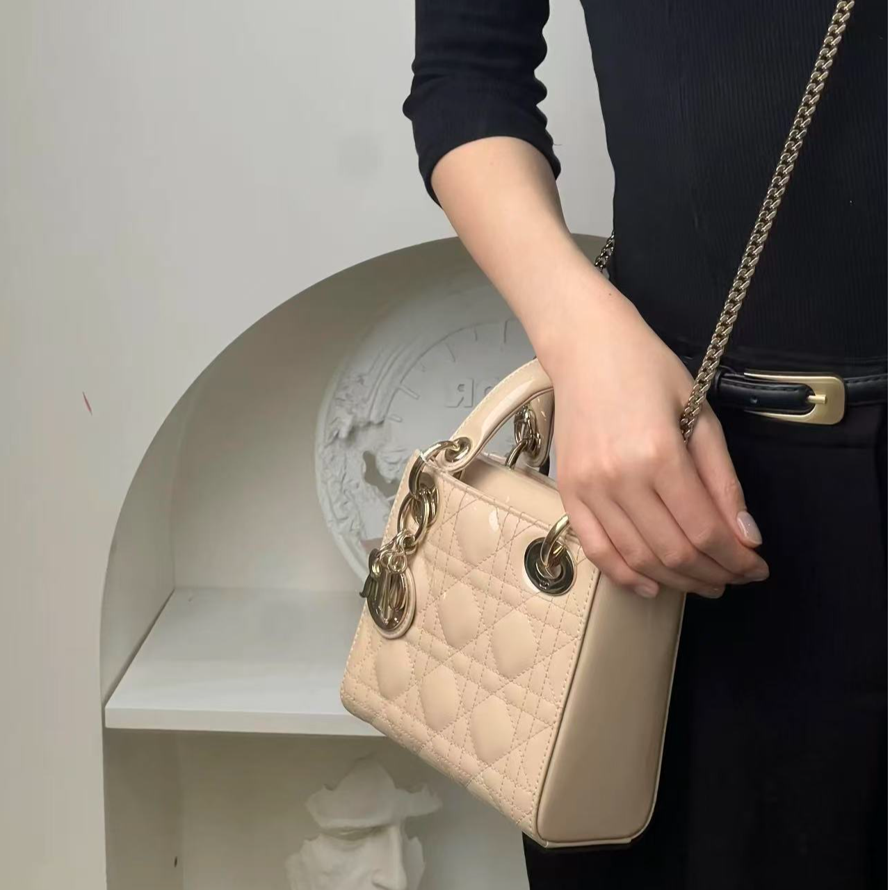 99新 DIOR/迪奥 dior戴妃三格漆皮奶茶色/优品