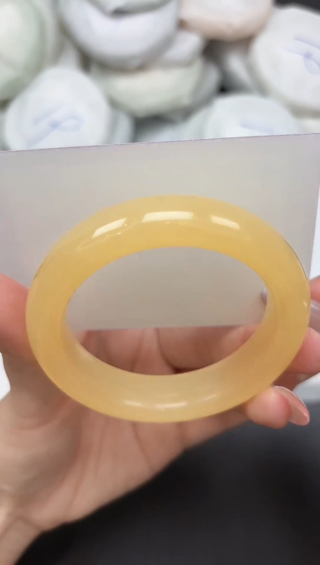 未镶嵌手镯石英质玉133-54