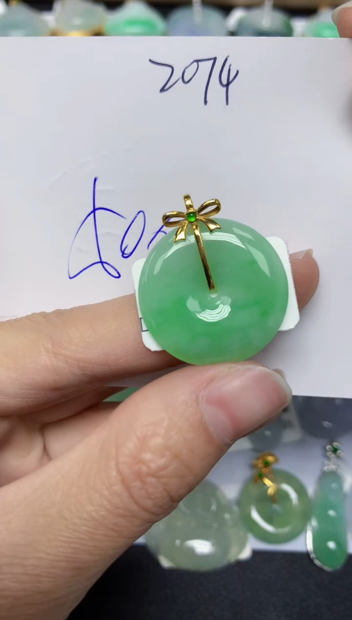 【闪购商品】翡翠颈饰18K金镶嵌天然翡翠A货