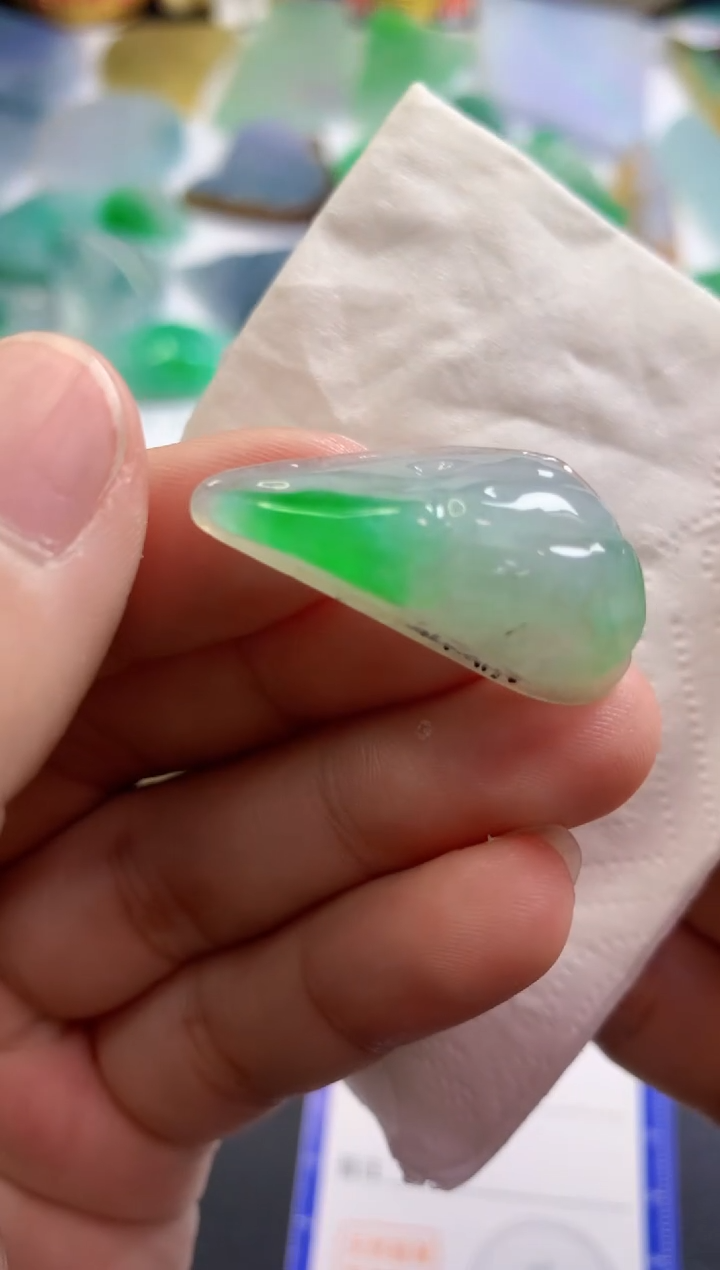 【闪购商品】翡翠吊坠(不含链)未镶嵌465