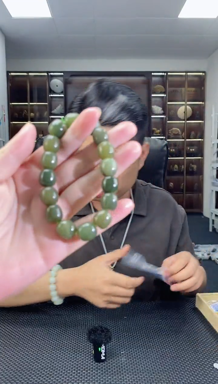 和田玉未镶嵌颈饰桶珠卡12手串清货1