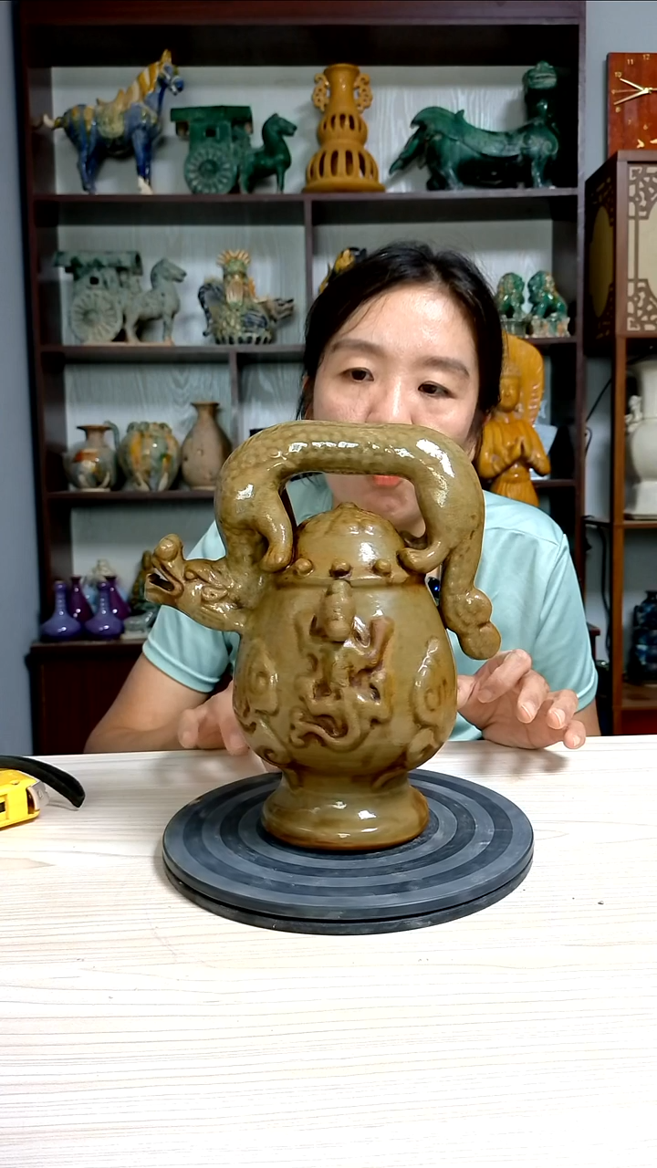 经典精美复古风格瓷器