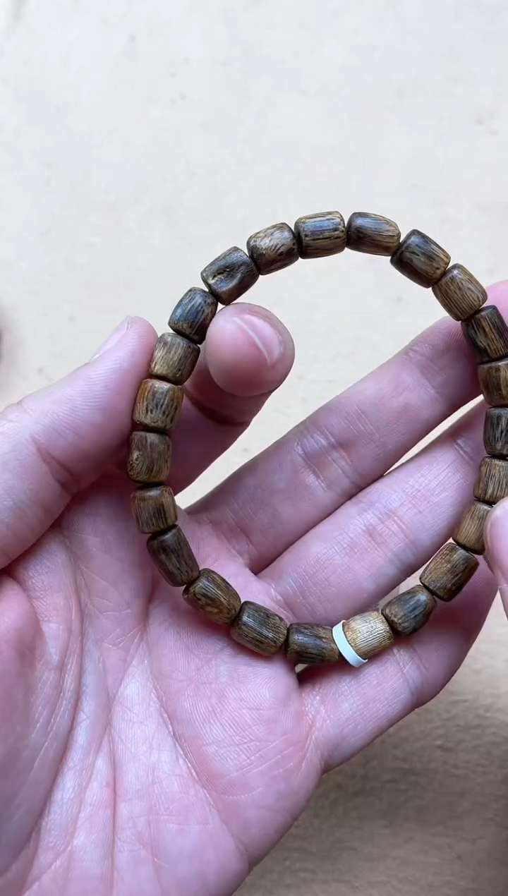 【闪购商品】沉香手串海南棋楠红金猊随型单圈多样性发其一