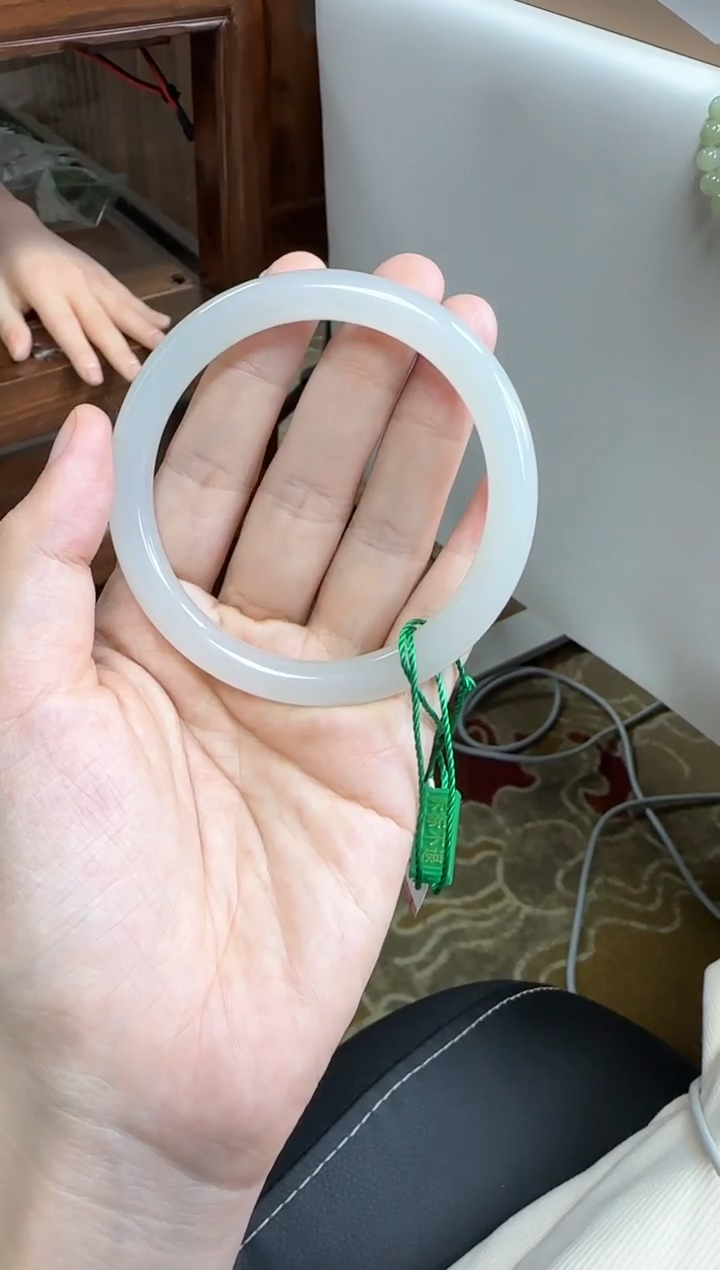 未镶嵌手镯和田玉58