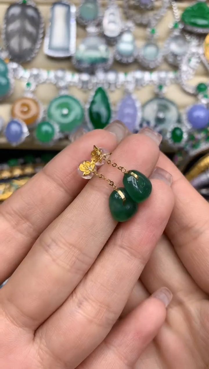 颈饰18K金镶嵌翡翠129-中国好珍宝