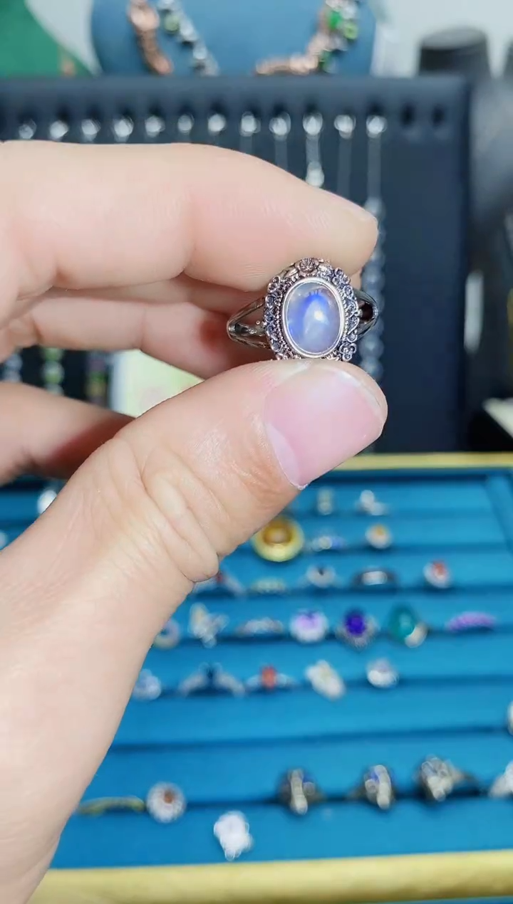 【闪购商品】月光石戒指银S925镶嵌1121