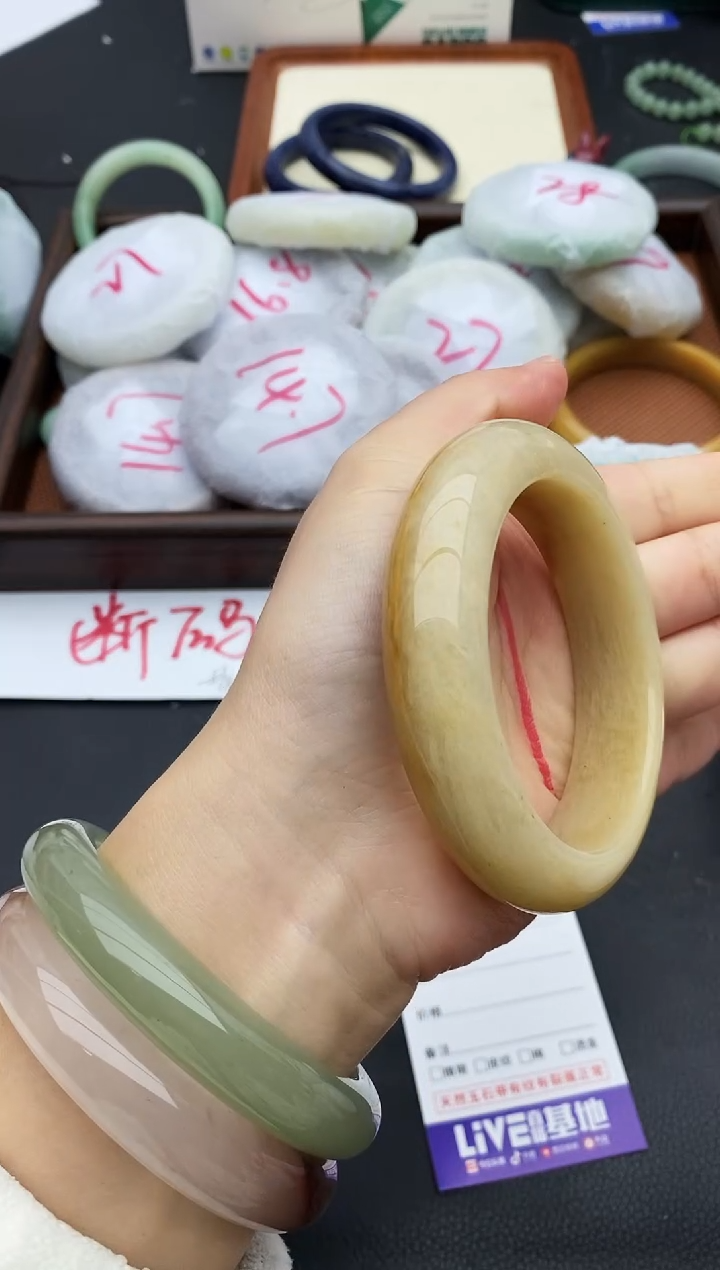 未镶嵌手镯石英质玉10+58/59