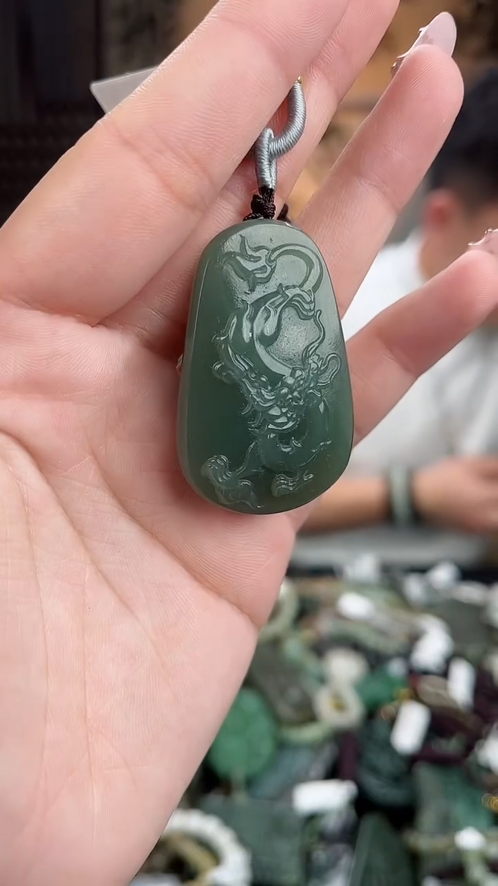 【闪购商品】和田玉（糖玉）颈饰未镶嵌多样性发货一物一拍