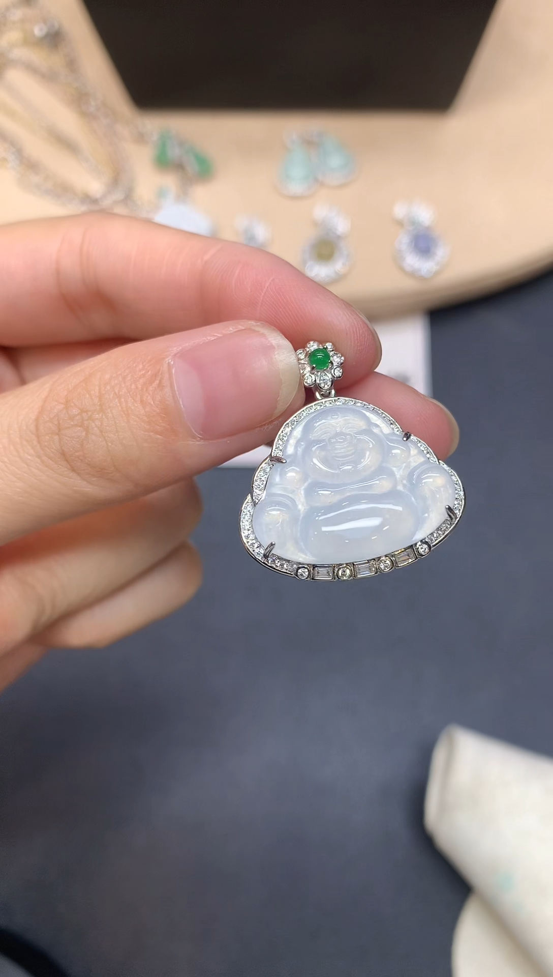 【闪购商品】翡翠吊坠(不含链)银S925镶嵌佛公【多样性发其一】