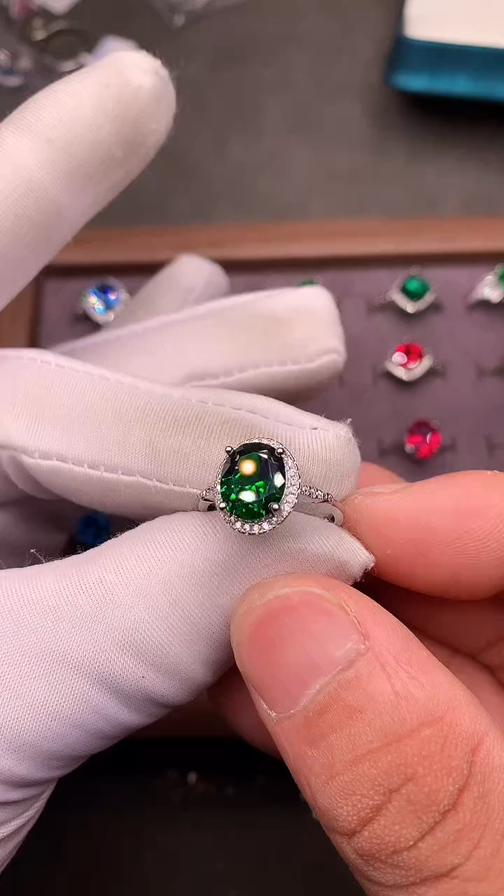 【闪购商品】透辉石戒指银S925镶嵌....