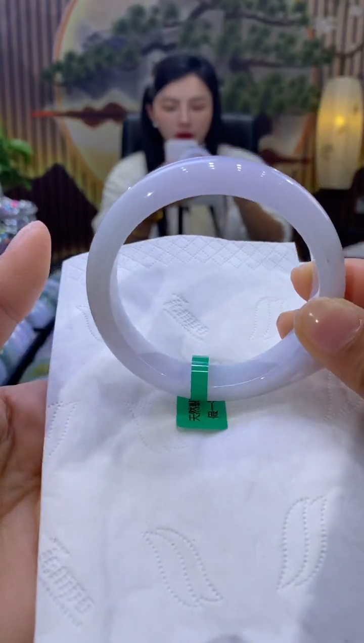 【闪购商品】翡翠手镯未镶嵌多人05502