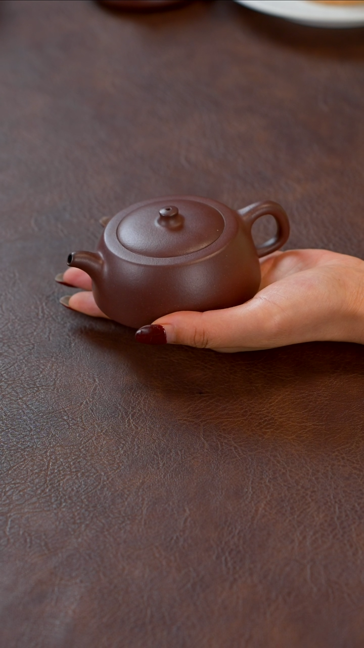 茶壶紫砂井栏 精工半手 全矿紫泥160CC